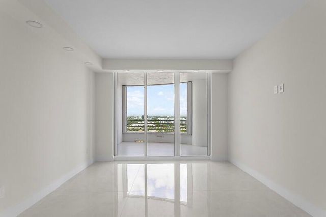 1700 S Ocean 15c, Lauderdale By The Sea, FL 33062
