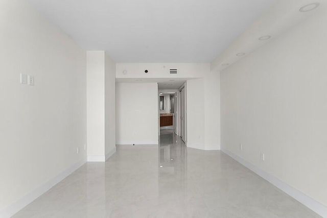 1700 S Ocean 15c, Lauderdale By The Sea, FL 33062