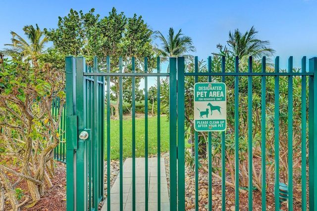 1700 S Ocean 15c, Lauderdale By The Sea, FL 33062