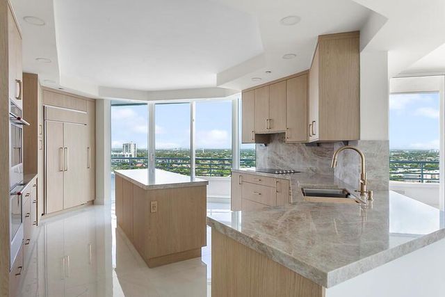 1700 S Ocean 15c, Lauderdale By The Sea, FL 33062