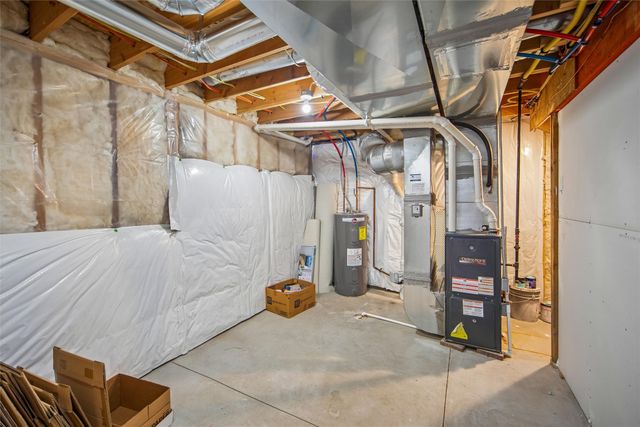 1011 NW Abbie Drive, Ankeny, IA 50023