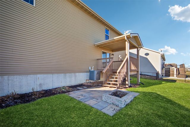 1011 NW Abbie Drive, Ankeny, IA 50023