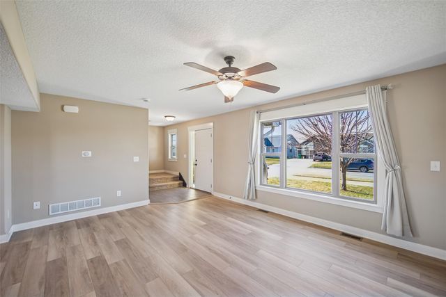 1011 NW Abbie Drive, Ankeny, IA 50023