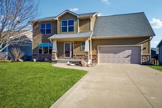 1011 NW Abbie Drive, Ankeny, IA 50023