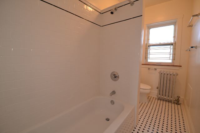 4303 N FRANCISCO Avenue 3, Chicago, IL 60618