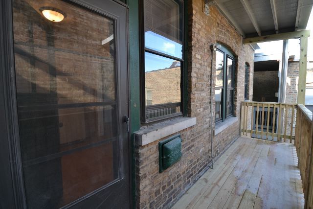 4303 N FRANCISCO Avenue 3, Chicago, IL 60618