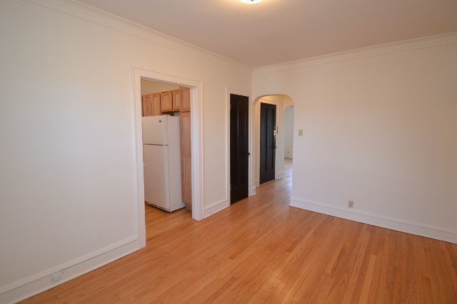 4303 N FRANCISCO Avenue 3, Chicago, IL 60618