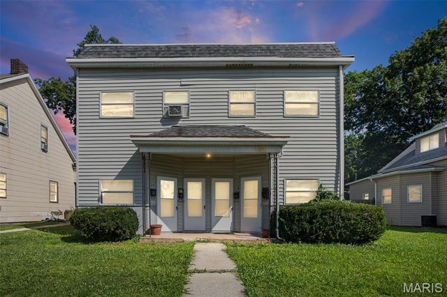 217 S 16th Street, Belleville, IL 62220