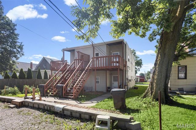 217 S 16th Street, Belleville, IL 62220