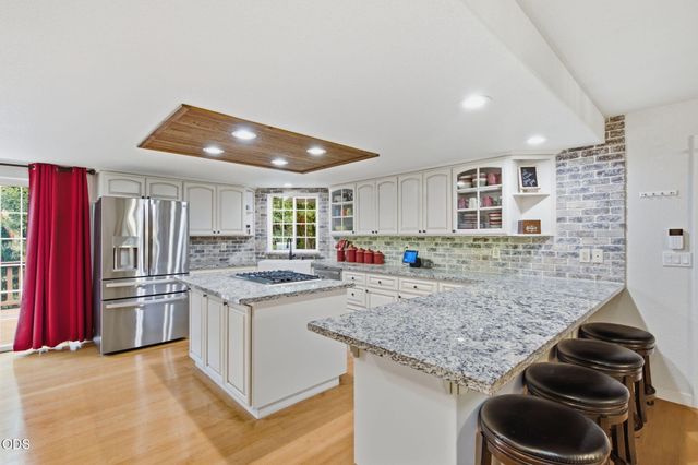 343 High Ridge Terrace, Grants Pass, OR 97526
