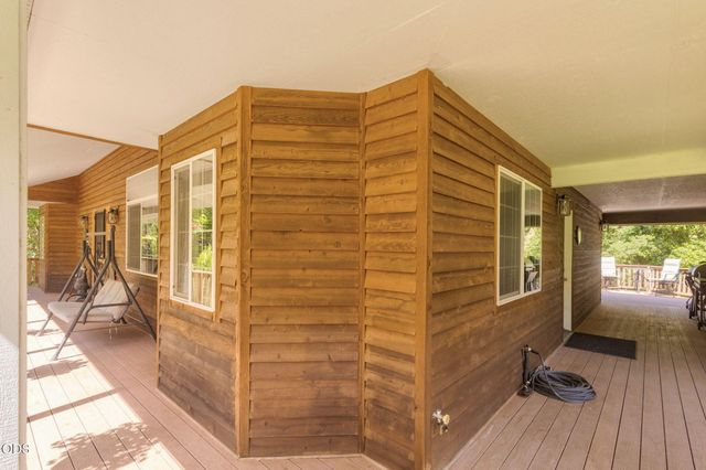 343 High Ridge Terrace, Grants Pass, OR 97526
