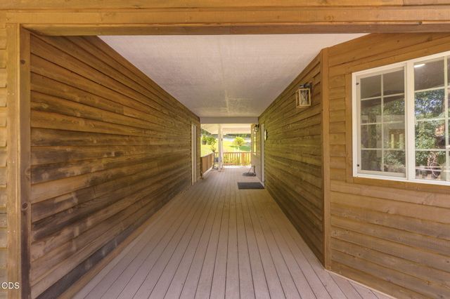 343 High Ridge Terrace, Grants Pass, OR 97526