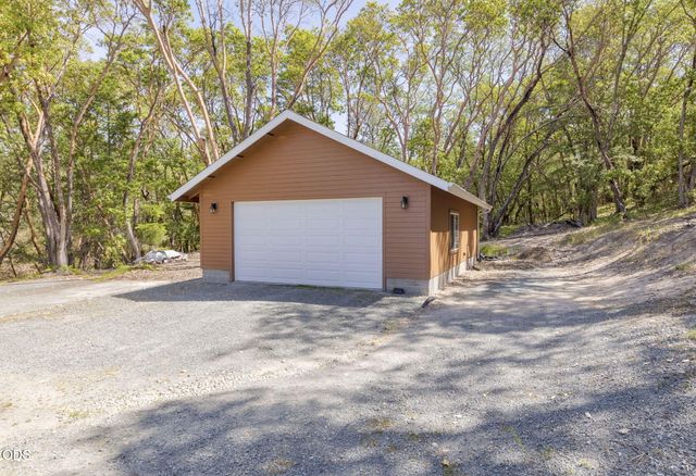 343 High Ridge Terrace, Grants Pass, OR 97526