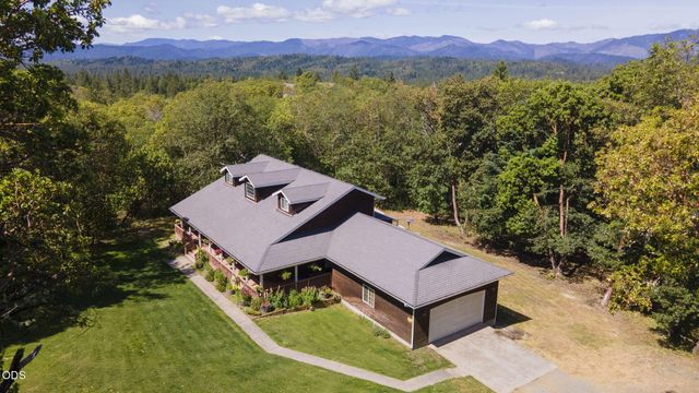 343 High Ridge Terrace, Grants Pass, OR 97526