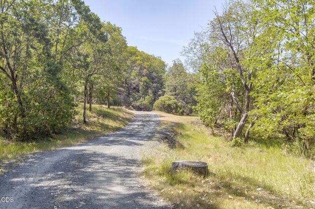 343 High Ridge Terrace, Grants Pass, OR 97526