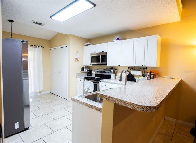 12718 WOOD TRAIL BOULEVARD, Tampa, FL 33625