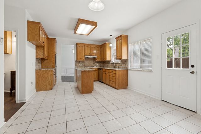 304 Elizabeth Trail, Murphy, TX 75094