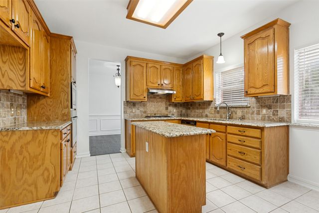 304 Elizabeth Trail, Murphy, TX 75094