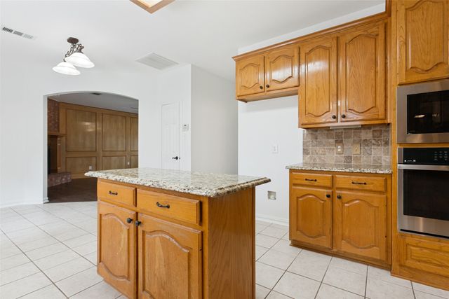 304 Elizabeth Trail, Murphy, TX 75094