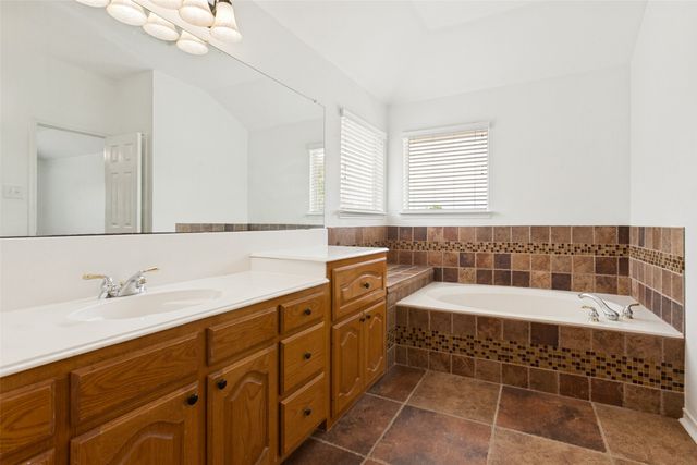304 Elizabeth Trail, Murphy, TX 75094