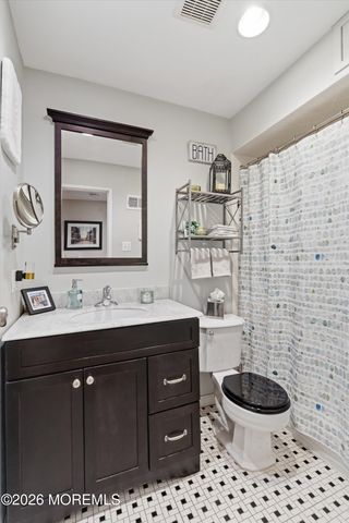 200 Portland Road E20, Highlands, NJ 07732