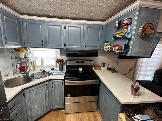 134 Cardinal Avenue, New London, NC 28127