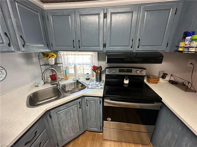 134 Cardinal Avenue, New London, NC 28127