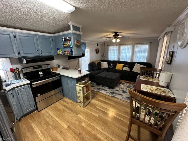 134 Cardinal Avenue, New London, NC 28127