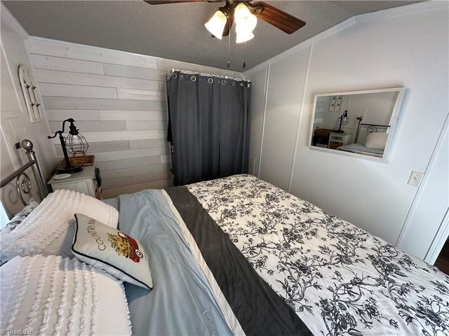 134 Cardinal Avenue, New London, NC 28127