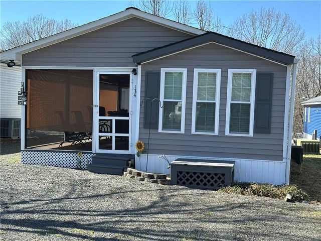 134 Cardinal Avenue, New London, NC 28127