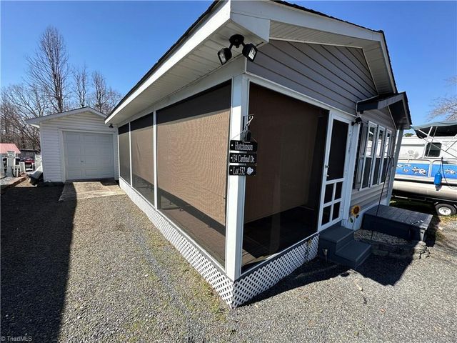 134 Cardinal Avenue, New London, NC 28127