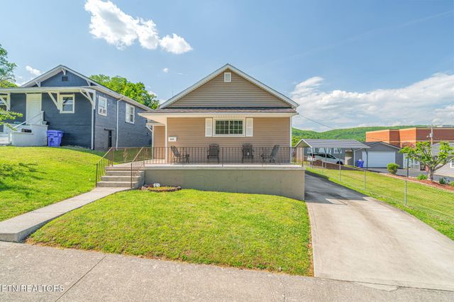 905 Cumberland St, Harriman, TN 37748