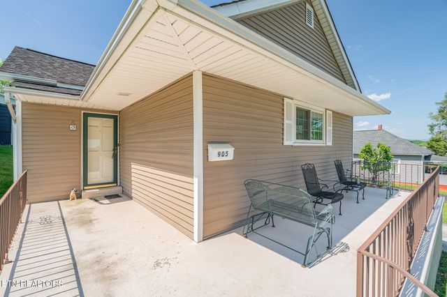 905 Cumberland St, Harriman, TN 37748
