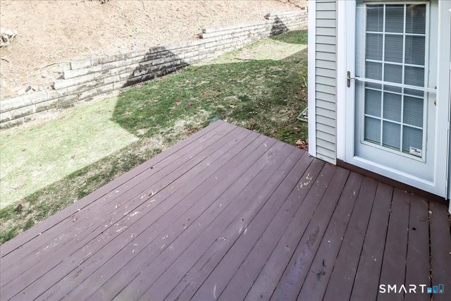 87 Haley Lane 87, Newtown, CT 06482