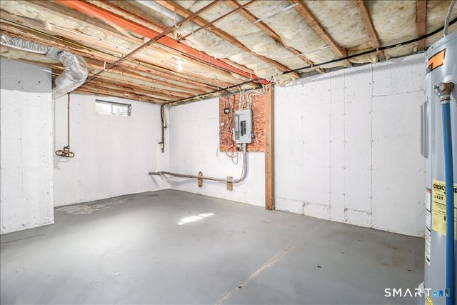 87 Haley Lane 87, Newtown, CT 06482