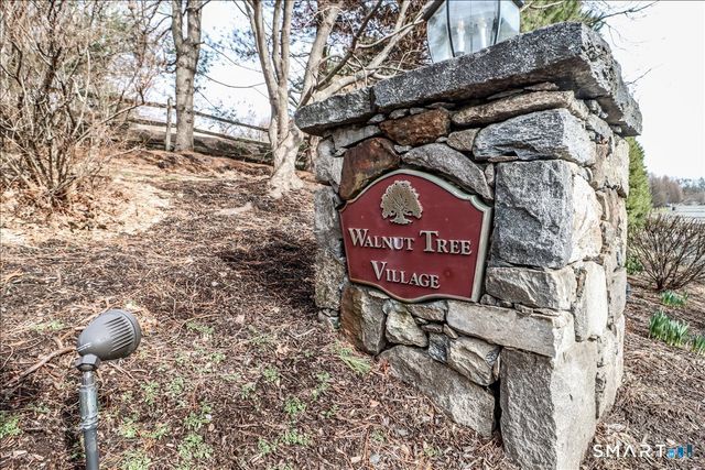 87 Haley Lane 87, Newtown, CT 06482