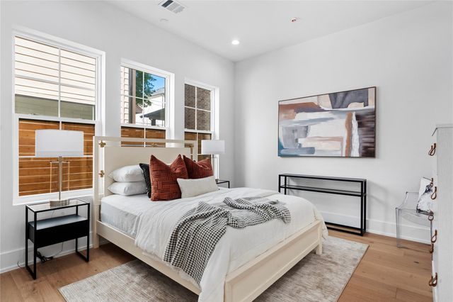 1602 Janak Garden Lane, Houston, TX 77055