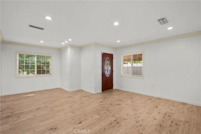 18621 Bryant, Northridge, CA 91324