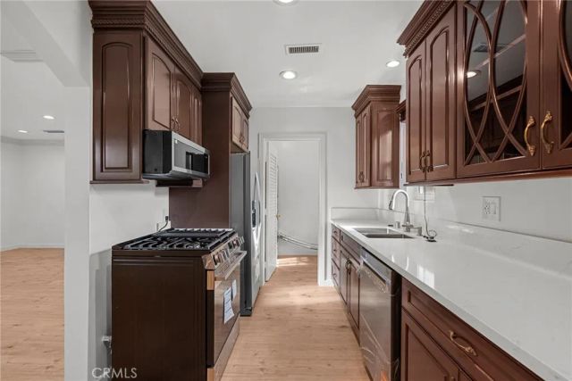 18621 Bryant, Northridge, CA 91324