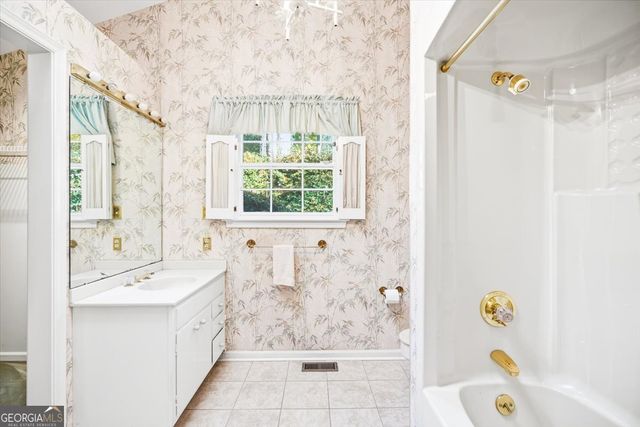 2783 S Hillandale Circle, Macon, GA 31204