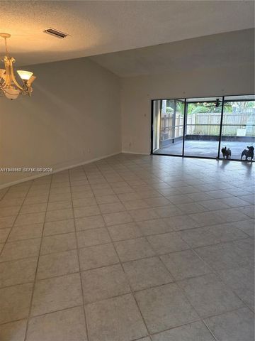 2908 NW 67th Ct, Fort Lauderdale, FL 33309