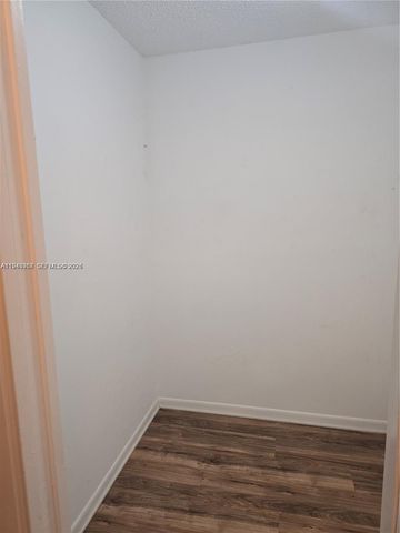 2908 NW 67th Ct, Fort Lauderdale, FL 33309