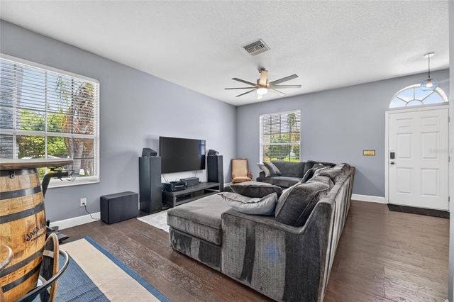 11207 VILLAGE BROOK DRIVE, Riverview, FL 33579