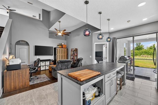 11207 VILLAGE BROOK DRIVE, Riverview, FL 33579