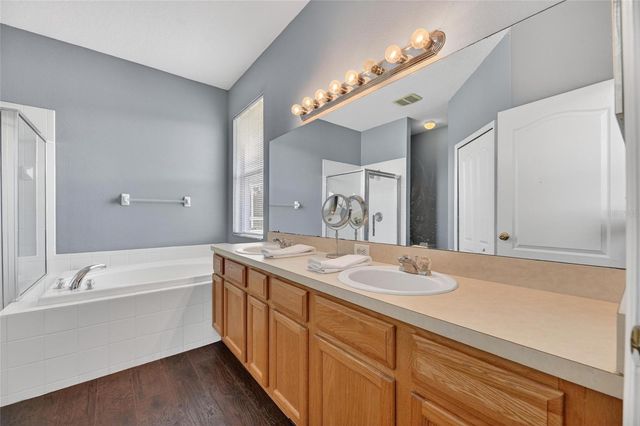 11207 VILLAGE BROOK DRIVE, Riverview, FL 33579