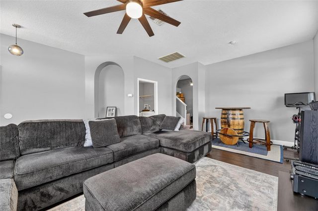 11207 VILLAGE BROOK DRIVE, Riverview, FL 33579