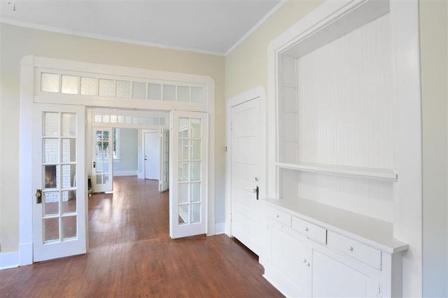 1114 Hodges Street, Lake Charles, LA 70601