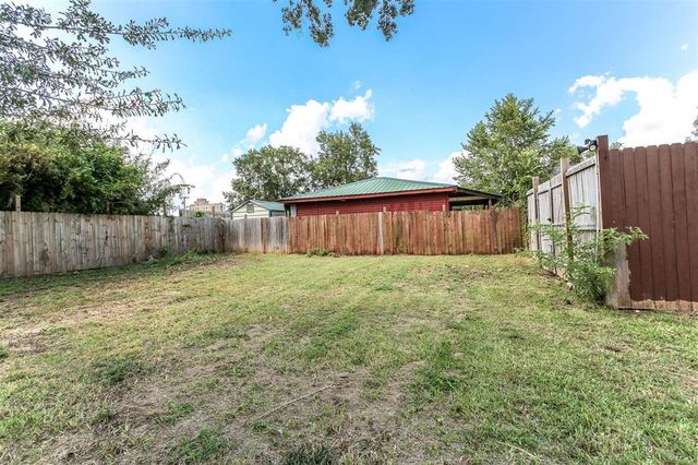 1114 Hodges Street, Lake Charles, LA 70601