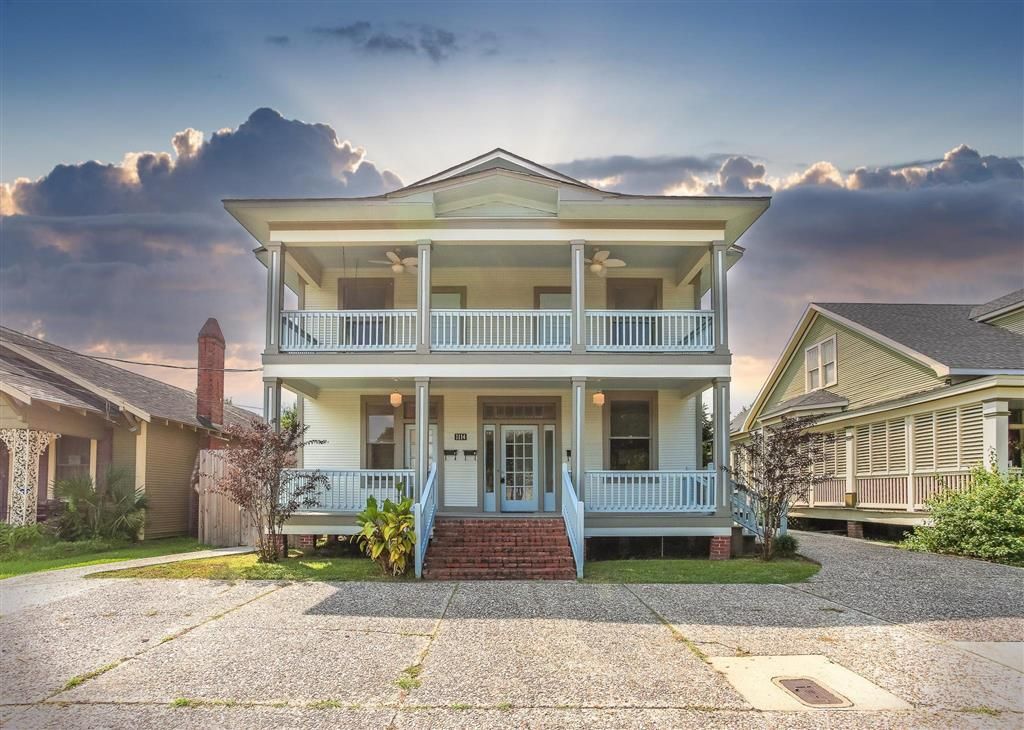 1114 Hodges Street, Lake Charles, LA 70601