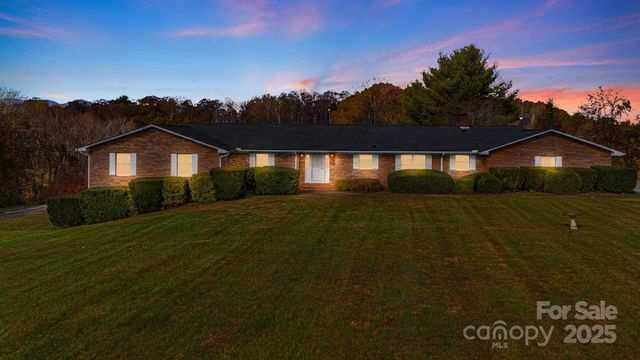 7 Brookshire Road, Leicester, NC 28748